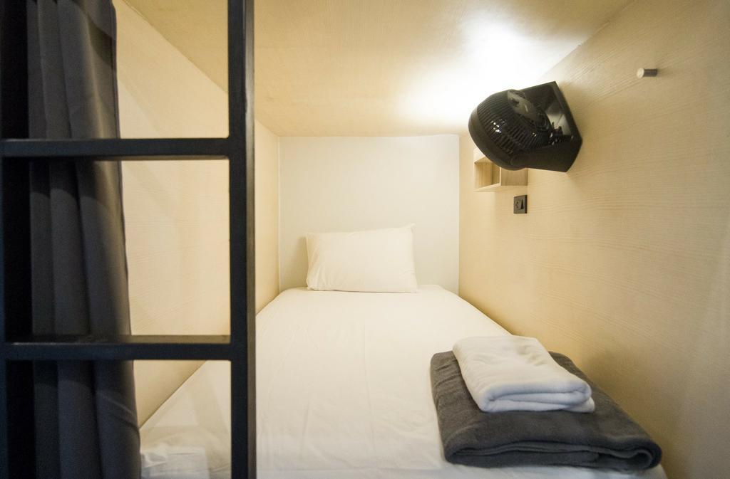 Box Poshtel Phuket Hostel Kültér fotó