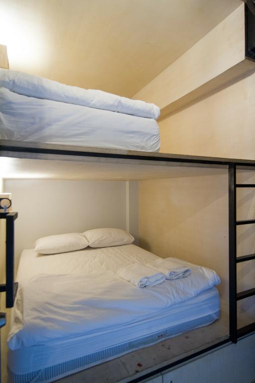 Box Poshtel Phuket Hostel Kültér fotó
