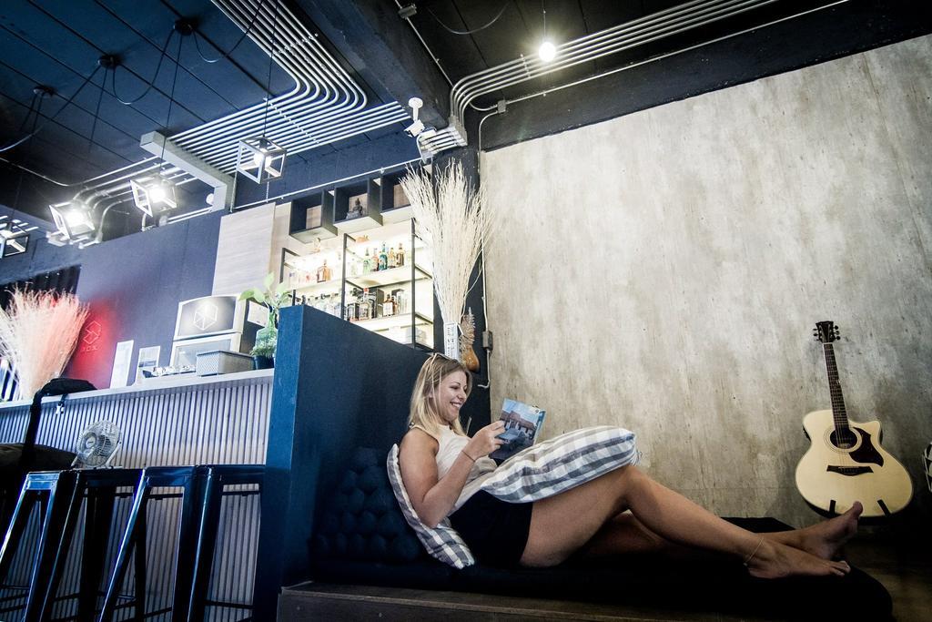 Box Poshtel Phuket Hostel Kültér fotó