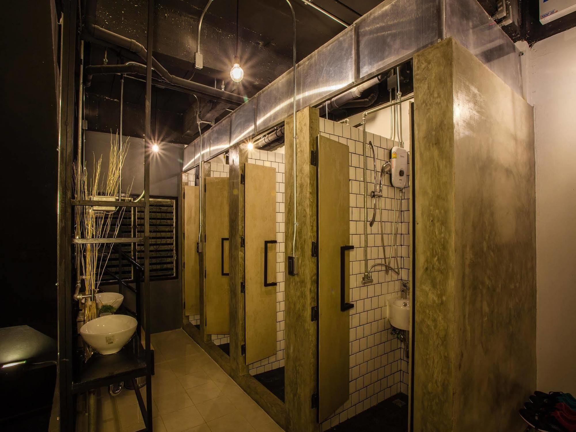 Box Poshtel Phuket Hostel Kültér fotó