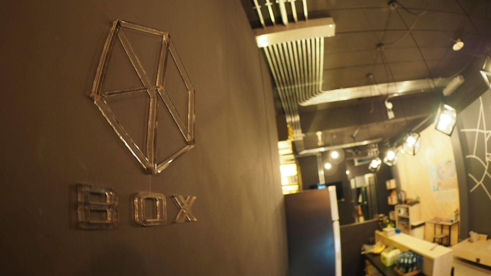 Box Poshtel Phuket Hostel Kültér fotó